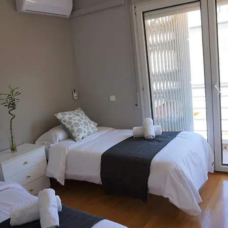 アパート Cornella Grand