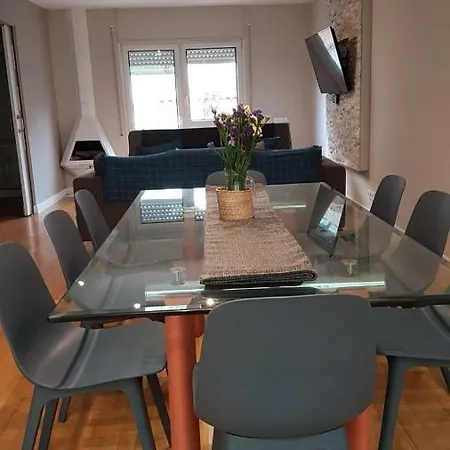Apartament Cornella Grand *