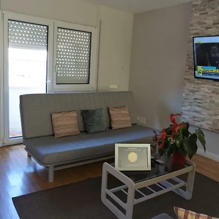 Cornella Grand Apartment